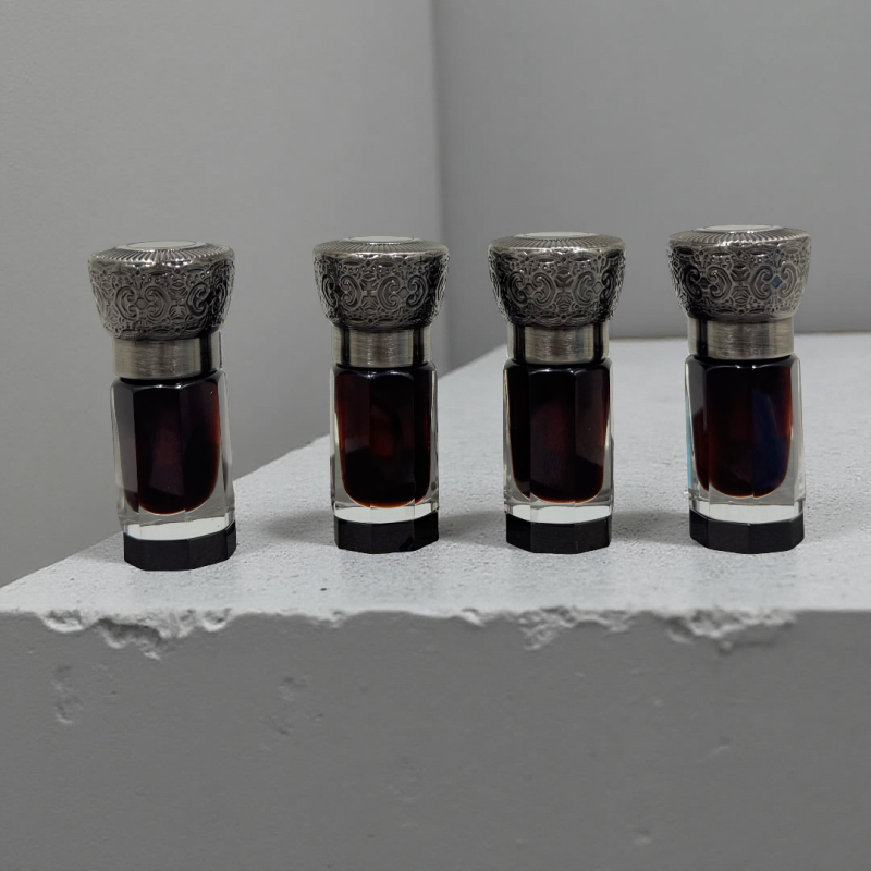 توله فيتنامي دهن العود ملكي